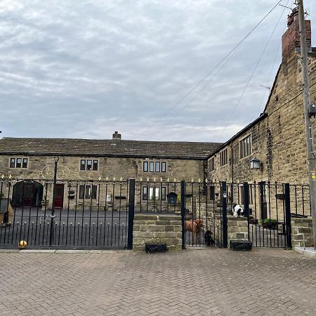The Cottage, Cosy 2 Bedroom Pet Friendly Perfect For Contractors Free Secure Parking,Cctv Leeds  Exterior photo
