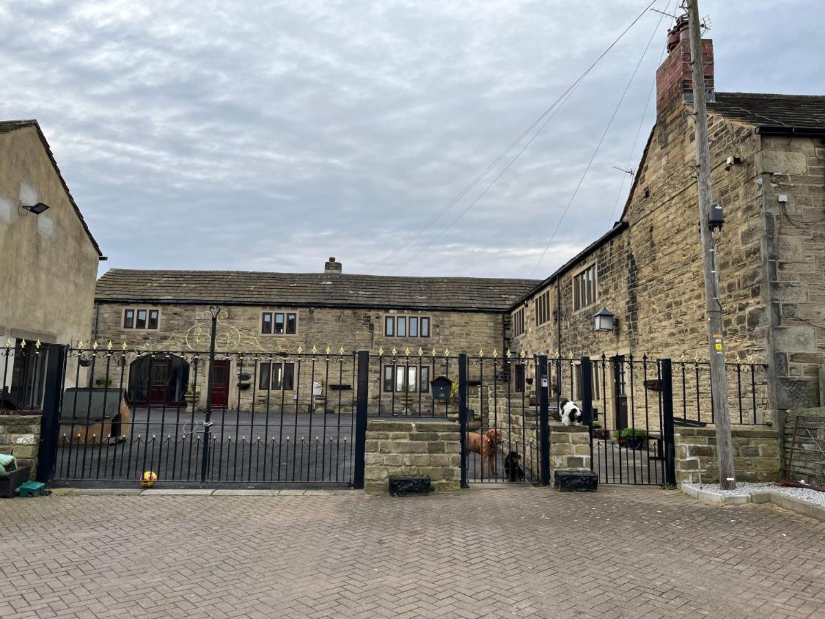 The Cottage, Cosy 2 Bedroom Pet Friendly Perfect For Contractors Free Secure Parking,Cctv Leeds  Exterior photo